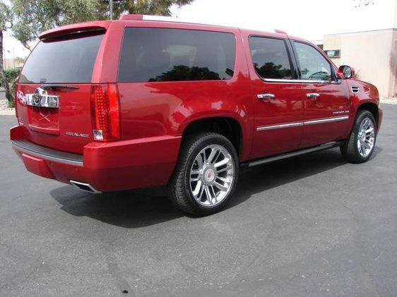2013 Cadillac Escalade ESV GL I4 Manual