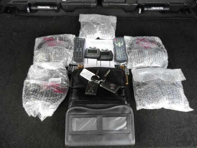 2013 Cadillac Escalade ESV GL I4 Manual