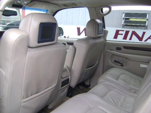 2002 Cadillac Escalade EXT Tech With Rear Entertainment