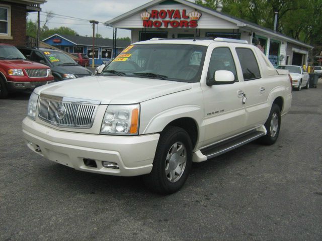 2002 Cadillac Escalade EXT Tech With Rear Entertainment