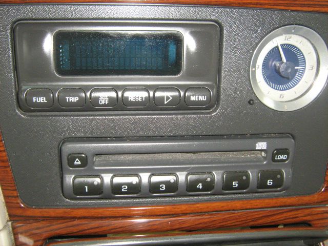 2002 Cadillac Escalade EXT Tech With Rear Entertainment