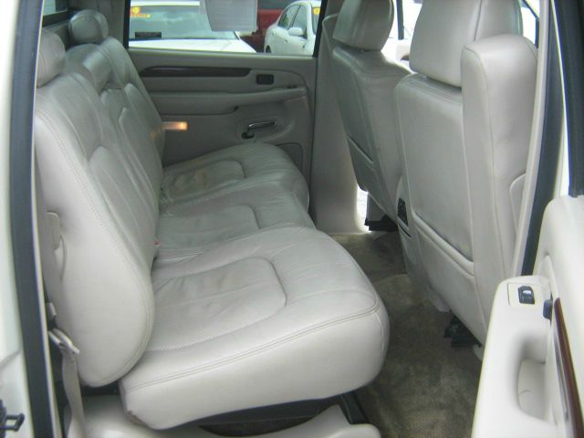 2002 Cadillac Escalade EXT Tech With Rear Entertainment