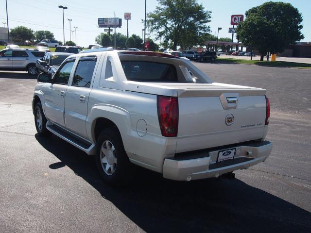 2002 Cadillac Escalade EXT Unknown