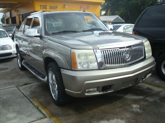 2002 Cadillac Escalade EXT Tech With Rear Entertainment