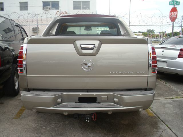 2002 Cadillac Escalade EXT Tech With Rear Entertainment