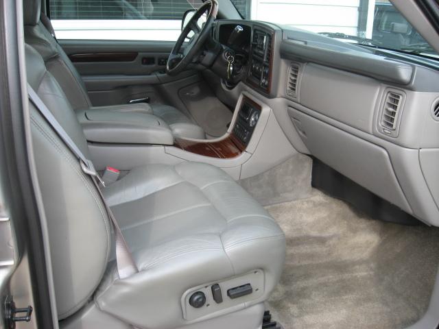 2002 Cadillac Escalade EXT Unknown