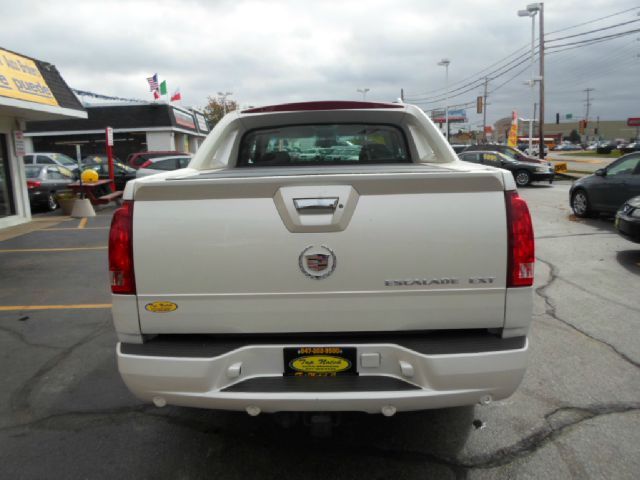 2003 Cadillac Escalade EXT Tech With Rear Entertainment