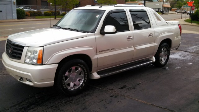 2003 Cadillac Escalade EXT 4dr 2.9L Twin Turbo AWD SUV