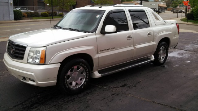 2003 Cadillac Escalade EXT 4dr 2.9L Twin Turbo AWD SUV