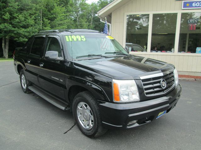 2003 Cadillac Escalade EXT Tech With Rear Entertainment