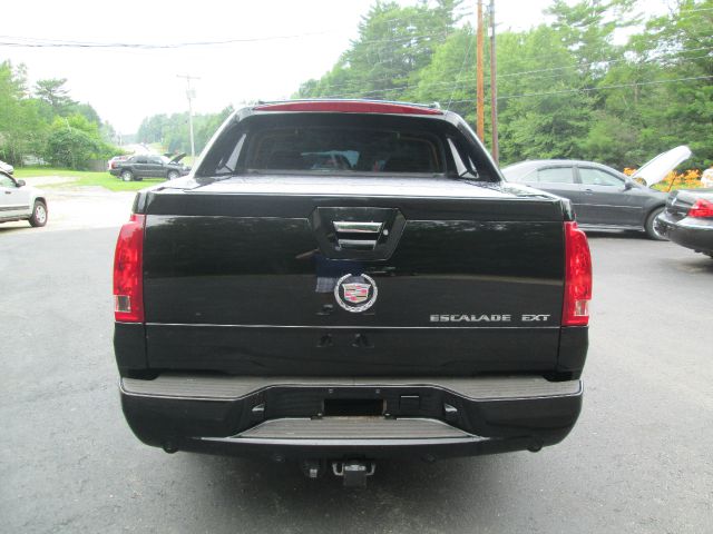 2003 Cadillac Escalade EXT Tech With Rear Entertainment