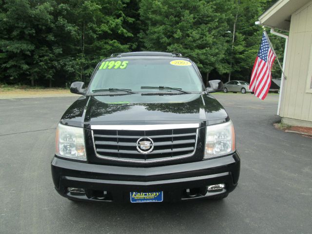 2003 Cadillac Escalade EXT Tech With Rear Entertainment