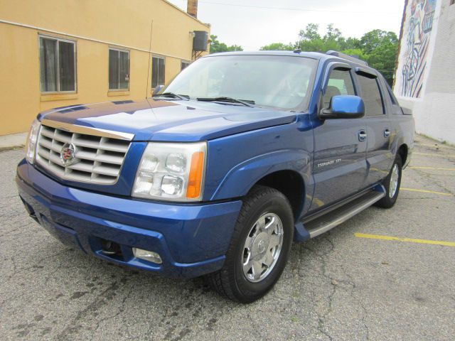 2003 Cadillac Escalade EXT Tech With Rear Entertainment