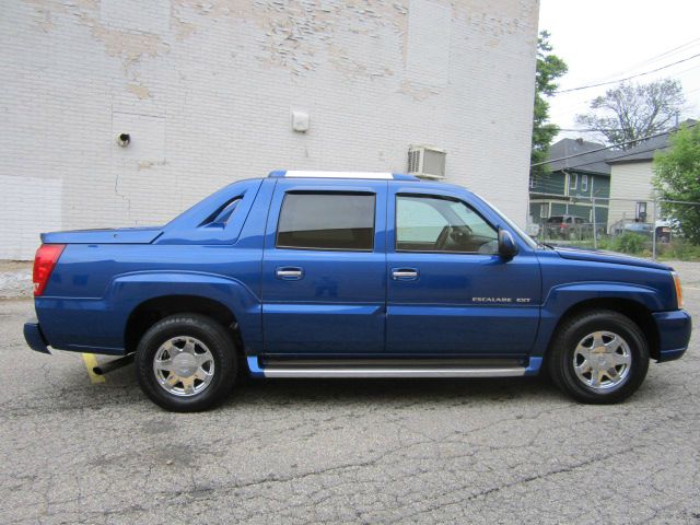 2003 Cadillac Escalade EXT Tech With Rear Entertainment
