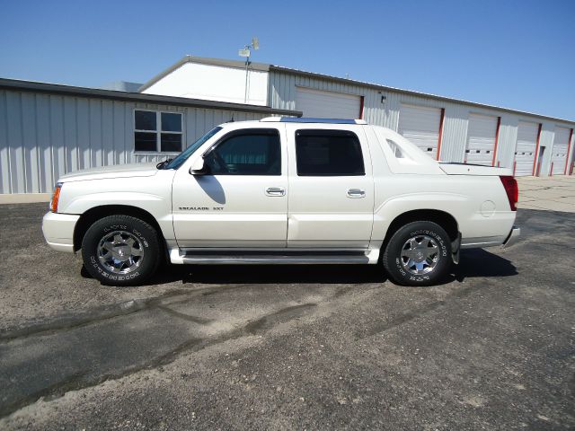 2004 Cadillac Escalade EXT XLT 4X4 Diesel BAD Credit OK