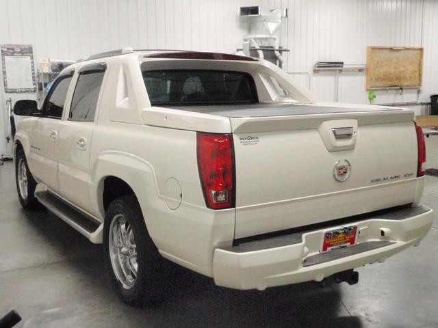 2005 Cadillac Escalade EXT Unknown