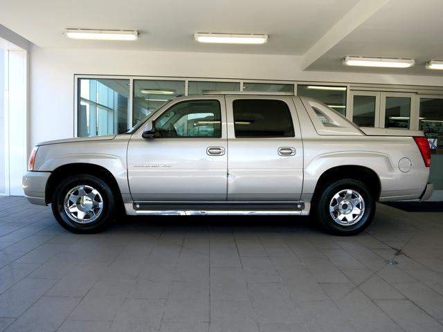 2005 Cadillac Escalade EXT Unknown