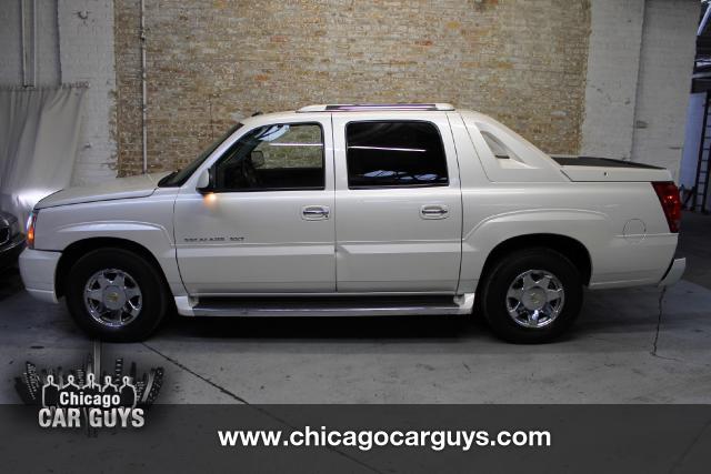 2005 Cadillac Escalade EXT Odyssey Touring Minivan 4D