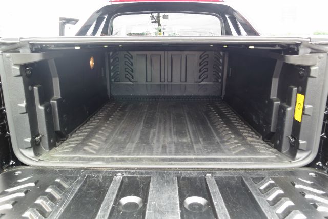 2008 Cadillac Escalade EXT Tech With Rear Entertainment