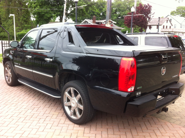2011 Cadillac Escalade EXT Coupe