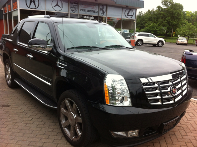 2011 Cadillac Escalade EXT Coupe