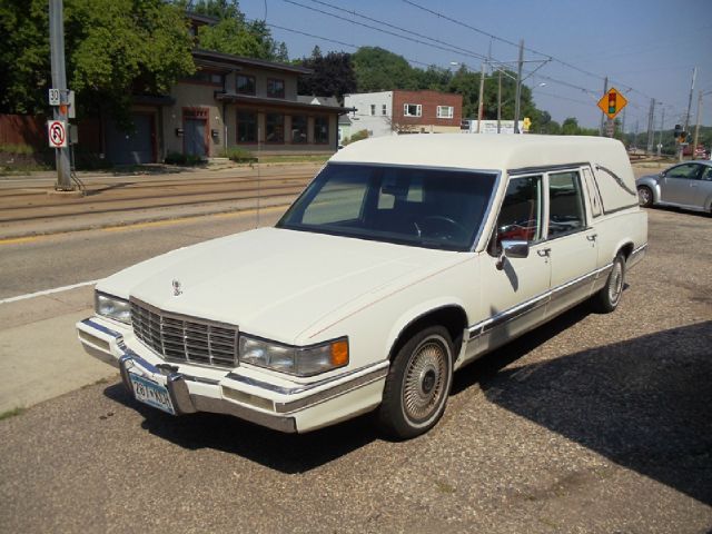 1992 Cadillac Fleetwood Summer Fun