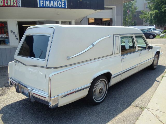 1992 Cadillac Fleetwood Summer Fun