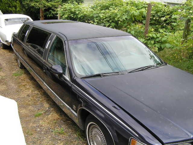 1994 Cadillac Fleetwood 2WD Crew Cab SWB Auto