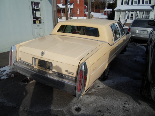 1986 Cadillac fleetwood brougham Unknown