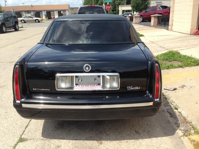 1998 Cadillac Hearse LT. 4WD. Sunroof, Leather
