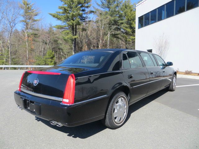 2006 Cadillac Limousine 1.8T Quattro Stunning CAR RED
