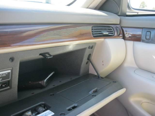 2000 Cadillac SEVILLE Unknown