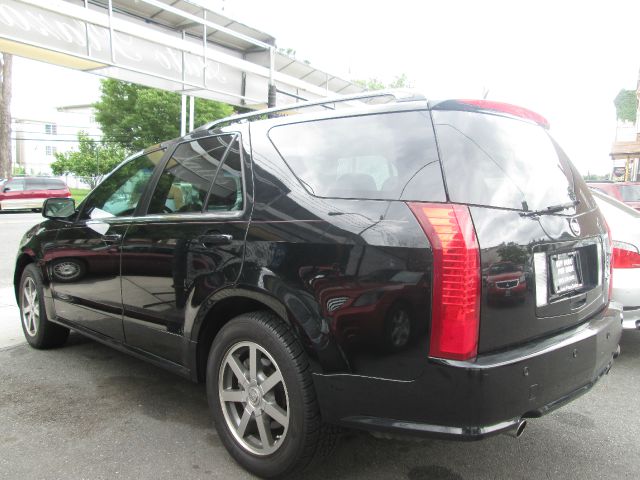 2004 Cadillac SRX Red Line