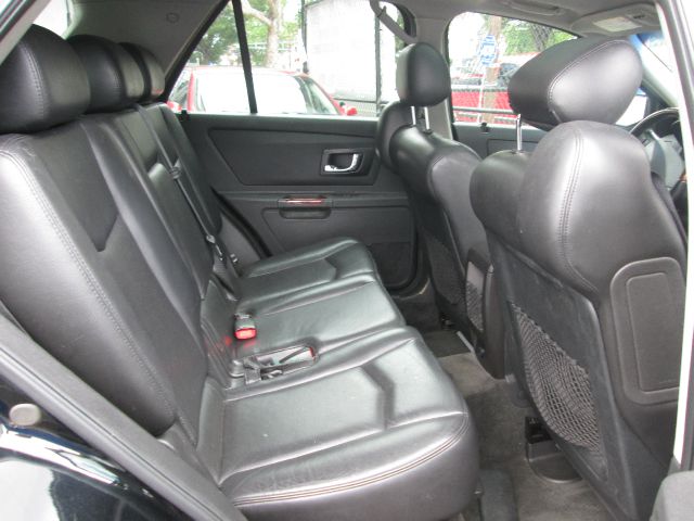 2004 Cadillac SRX Red Line