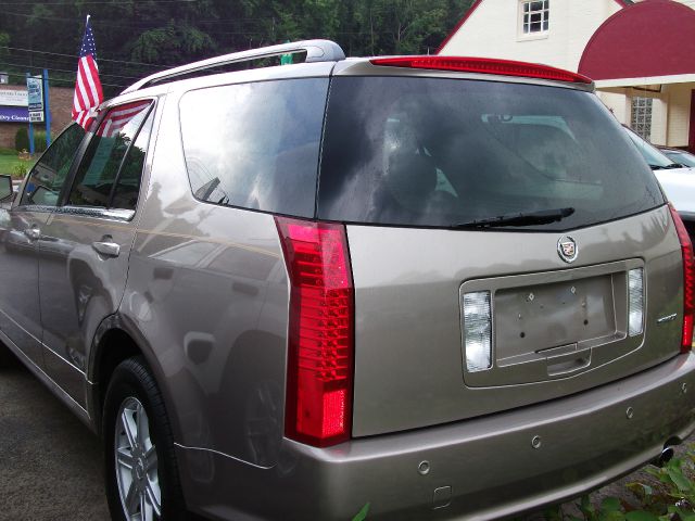 2004 Cadillac SRX Red Line