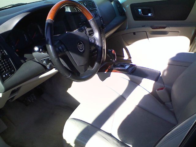 2004 Cadillac SRX SE-R