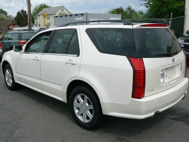 2004 Cadillac SRX Red Line