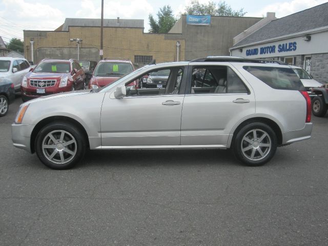 2004 Cadillac SRX SE-R