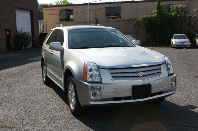 2004 Cadillac SRX SE-R
