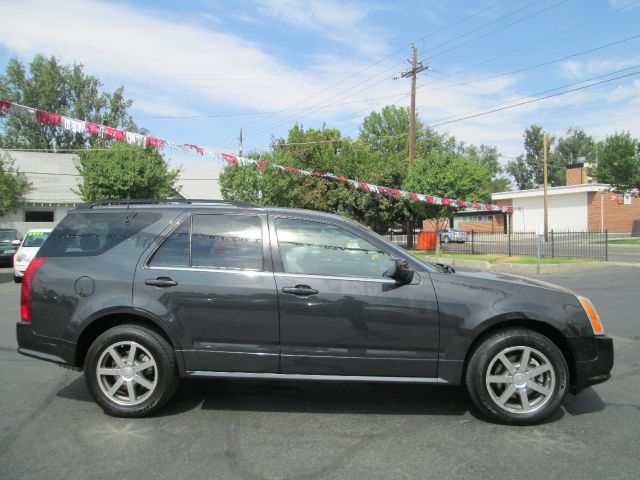 2004 Cadillac SRX SE-R