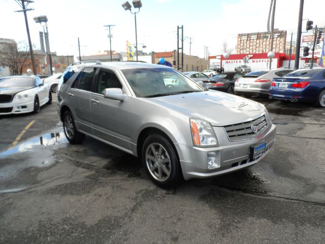2004 Cadillac SRX SE-R