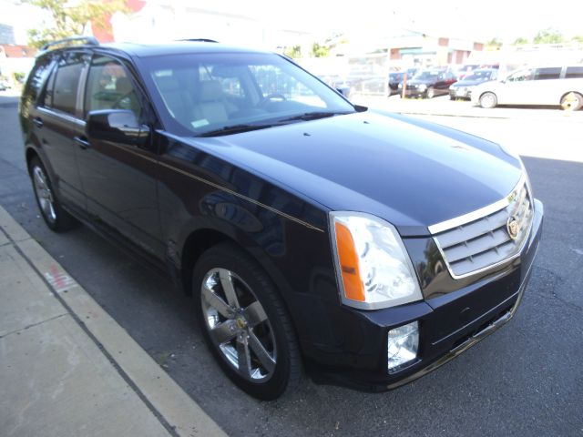 2004 Cadillac SRX SE-R