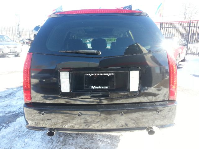 2004 Cadillac SRX Red Line