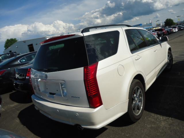 2004 Cadillac SRX SE-R