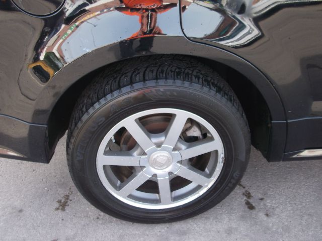 2004 Cadillac SRX SE-R