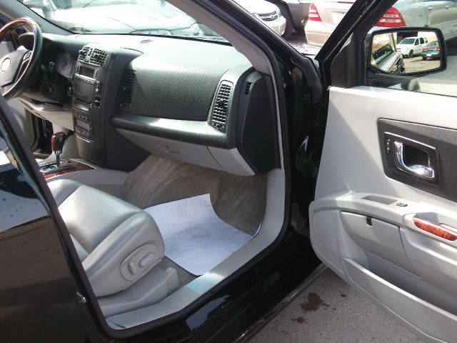 2004 Cadillac SRX SE-R