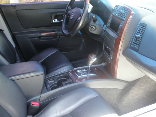 2004 Cadillac SRX SE-R