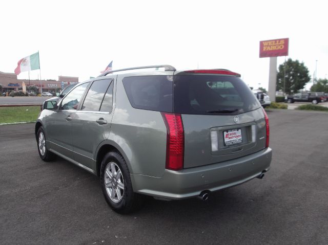 2004 Cadillac SRX Red Line