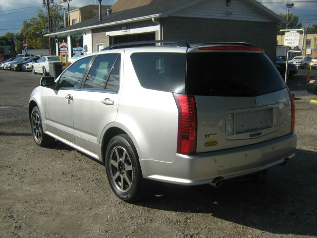 2004 Cadillac SRX SE-R