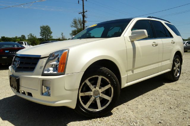 2004 Cadillac SRX 2006 Mercury Premier